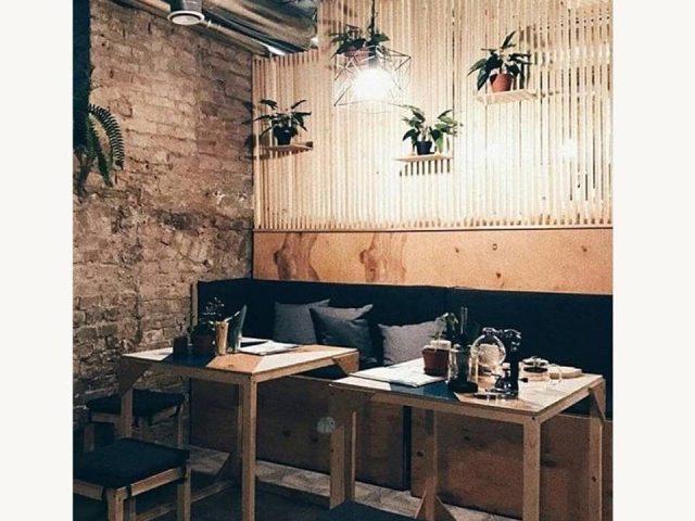 Cafe B12 Candy Bar | Mezhyhirska St, 26/24