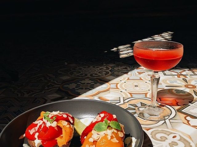 Cafe Bella Vermuteria | Hoholia St, 8