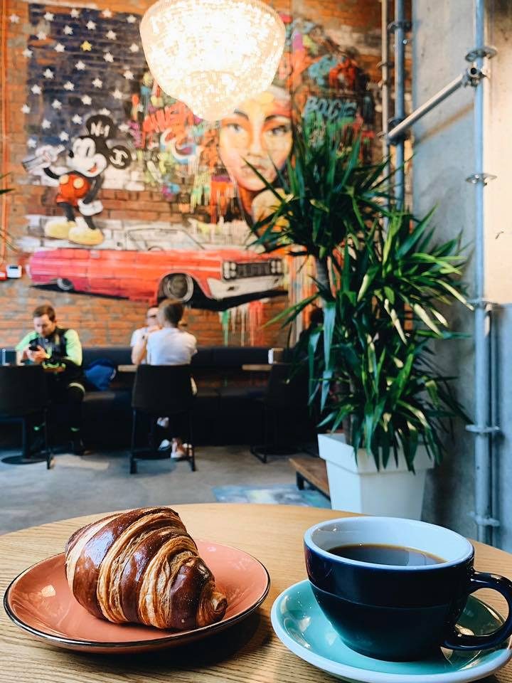 Cafe Chicago 44 | Antonovycha St, 44