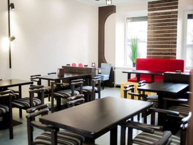Кафе E-COFFEE lunch | вул. Мистецтв, 6