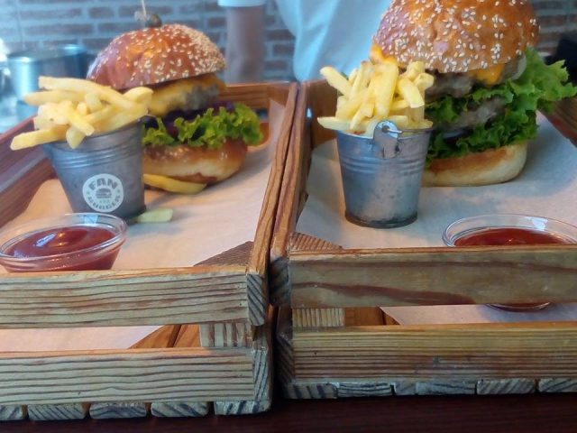 Кафе Fan Burger | просп. Красной Калины, 17