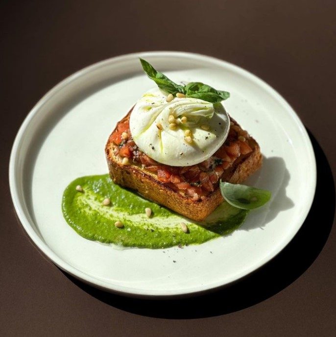 Cafe FOLKS + BEANS | Pekarska St, 5