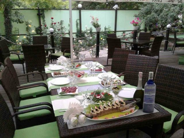 Кафе Garden Cafe | ул. Владислава Бувалкина
