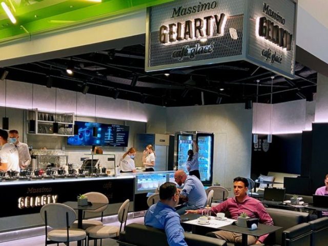 Кафе Gelarty Cafe Glacé | Спортивна пл., 1-А