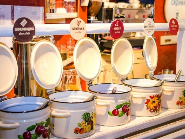 Кафе Львовские пляцки | Русановская ул.