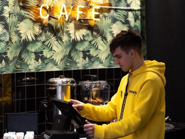 Кафе MIRA Cafe | Бессарабська пл., 2