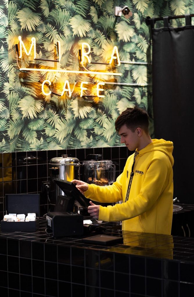 Кафе MIRA Cafe | Бессарабська пл., 2