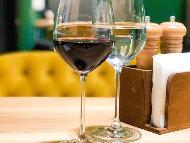 Cafe Moka Tapas y Vino | Yaroslaviv Val St, 16