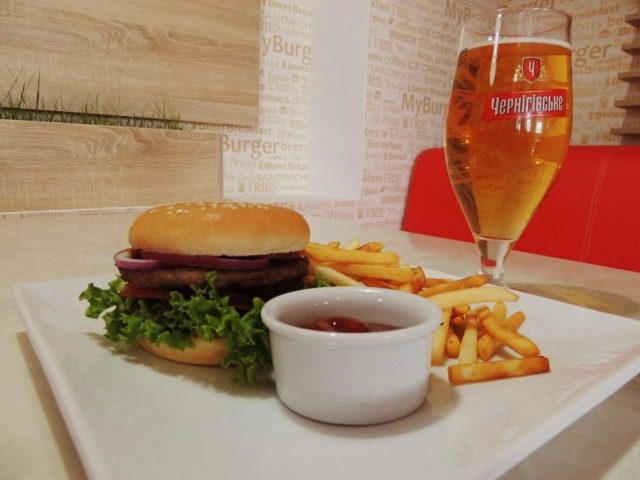 Кафе MyBurger Country | ул. Королевы Елизаветы II, 15