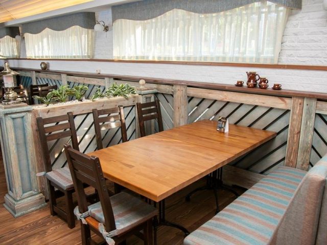 Cafe Mimino | Sicheslavska Emb, 17-M