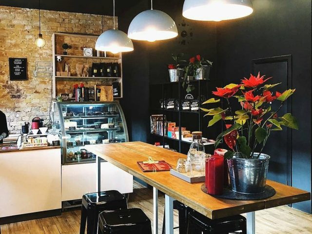 Cafe Obsmazhuvachi kavy BUCK | Kostiantynivska St, 20/14