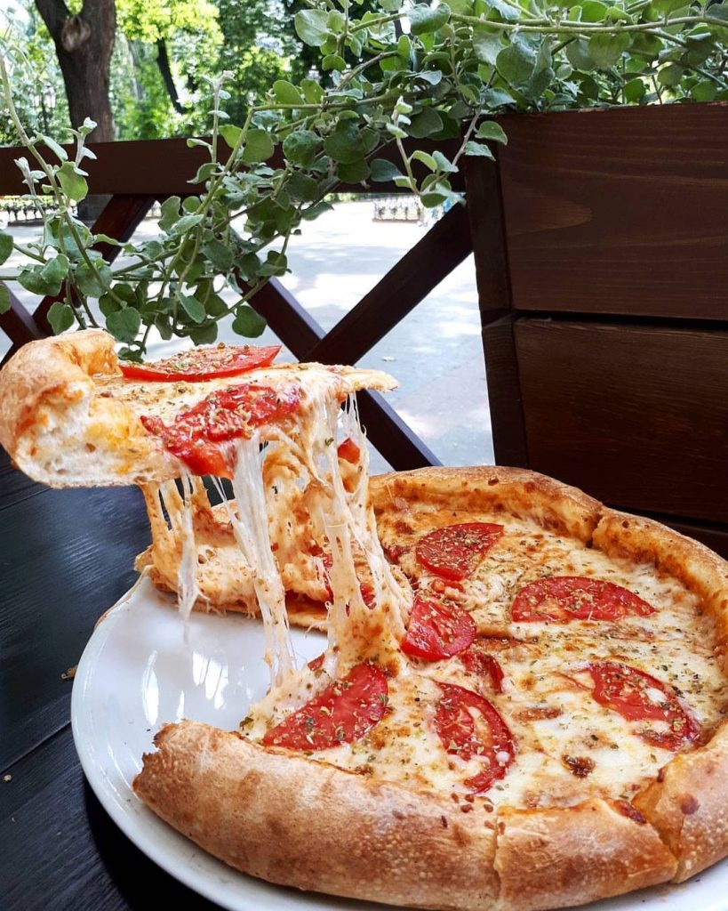 Кафе StarPizzaCafe | вул. Євгена Чикаленка