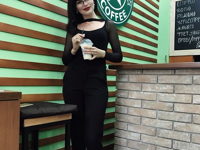Кафе Starvin Coffee | вул. Юрія Іллєнка
