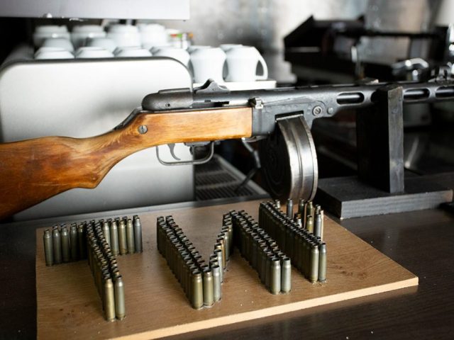 Кафе Товарищ Маузер | ул. Обуховское Шоссе 2, 2
