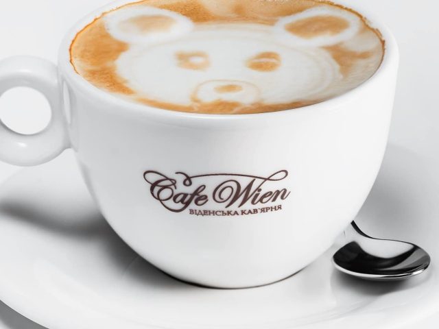 Cafe Wien | Mykoly Mikhnovskoho Blvd, 25