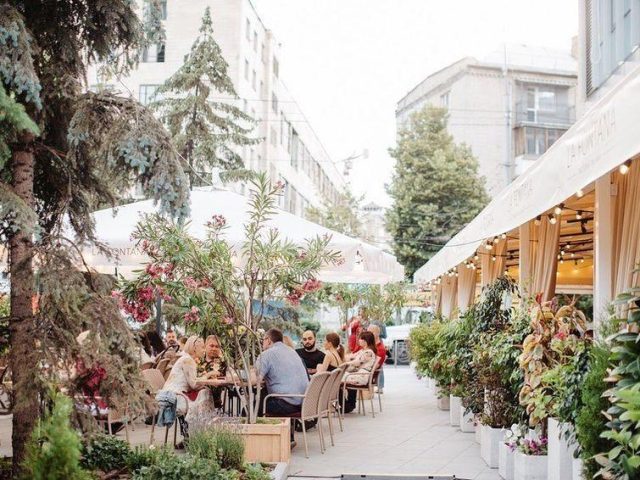Restaurant La Fontana | Knyaziv Ostrozkykh St, 31/33
