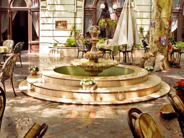 Ресторан Le Patio | Приморський бул.