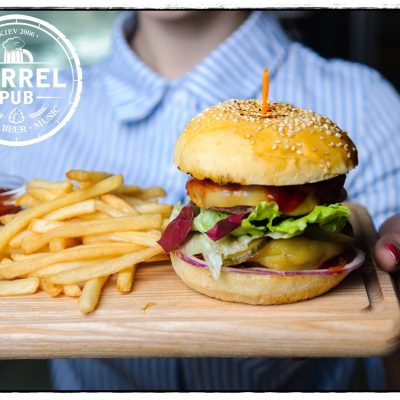 Паб Barrel Pub | Соломʼянська пл., 2