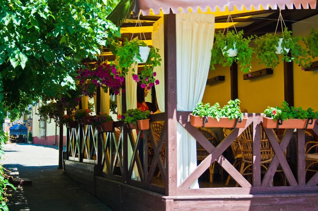 Pub Lanselot | Yuriia Illienka St, 4
