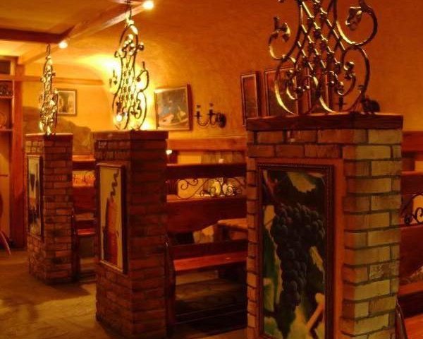 Паб ПогребОк | ул. Анны Ахматовой