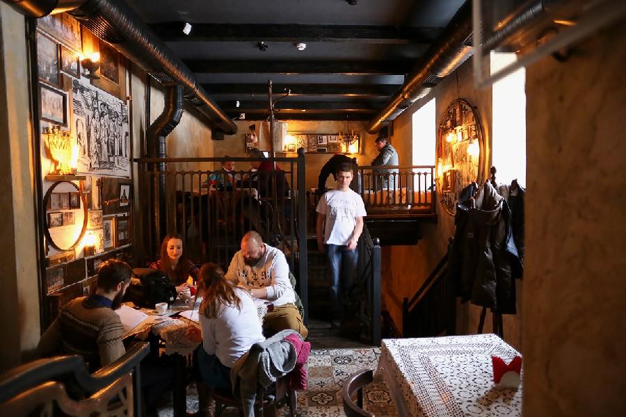 Restaurant Pid Zolotoiu Rozoiu | Lviv