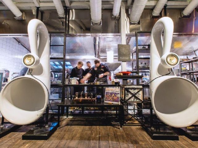 Ресторан Pretty High Kitchen | пл. Ринок, 14