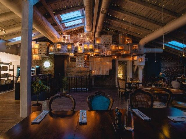 Ресторан Pretty High Kitchen | пл. Ринок, 14