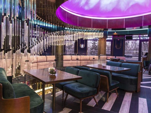 Restaurant Razzle Dazzle | Parkova Road, 2