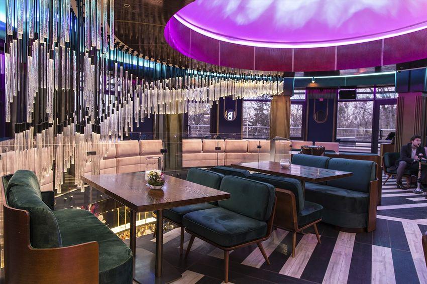Restaurant Razzle Dazzle | Parkova Road, 2