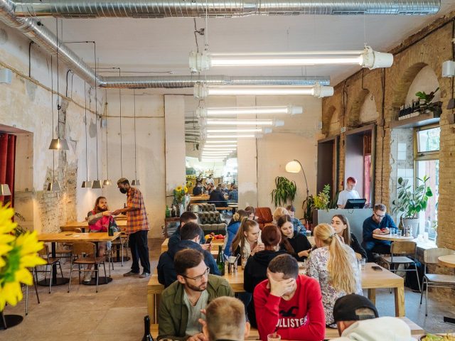 Restaurant Avtostantsyia Podol | Kyiv