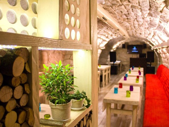 Ресторан Bar B.Q. | просп. Свободи, 1/3