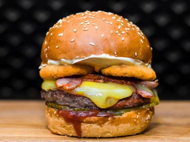 Ресторан BurgerMakers | Гоголівська вул., 39