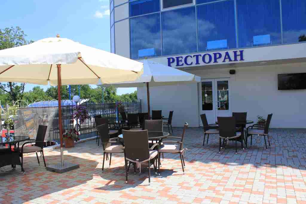 Ресторан Черное море | вул. Віце-адмірала Азарова, 1