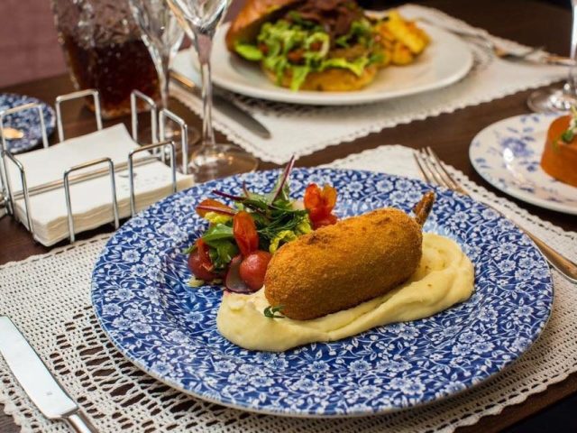 Ресторан Chicken Kyiv | вул. Хрещатик, 15/4