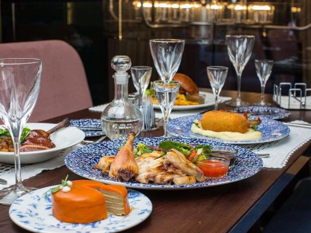 Ресторан Chicken Kyiv | вул. Хрещатик, 15/4