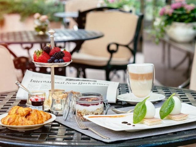 Restaurant Comme Il Faut | Velyka Zhytomyrska St, 2-A