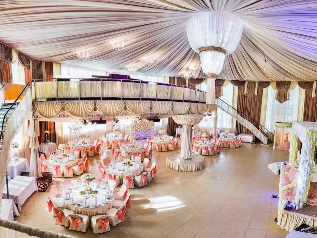 Restaurant Fenyks | Heroiv Kharkova Ave, 266