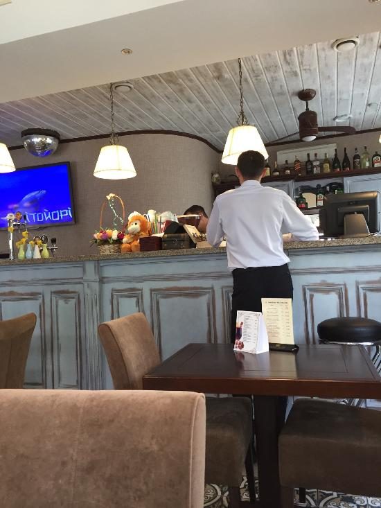 Restaurant Fluiher | Sichovykh Striltsiv St, 18