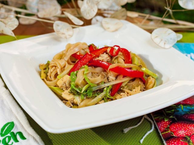 Restaurant Green | Brativ Rohatyntsiv St, 5
