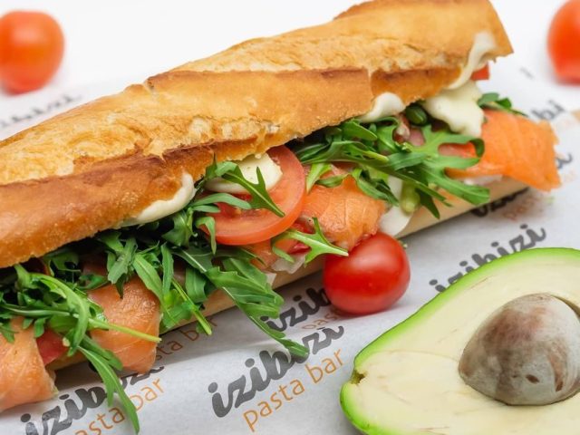 Ресторан Izibizi pasta bar﻿ | Космічна вул., 21