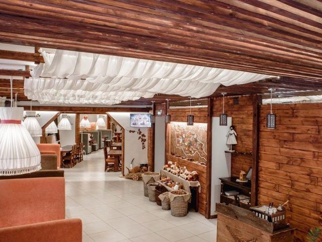 Ресторан JonJoli | ул. Тринклера, 6
