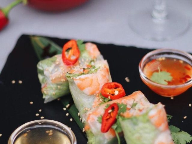Ресторан Khu Yum | вул. Драгоманова, 2-А