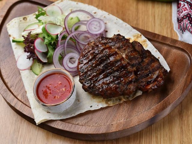 Restaurant Kumanets | Havanna St, 7