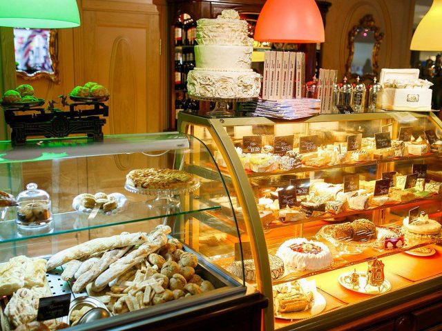 Ресторан La Brasserie Amelie | ул. Академика Павлова, 44Б