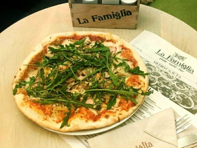Ресторан La Famiglia | вул. Олександра Довженка