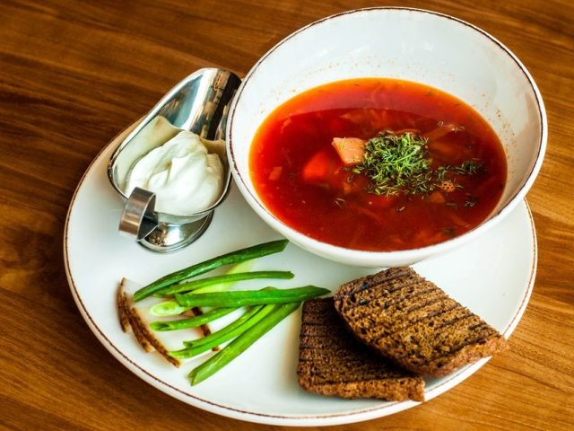 Restaurant Momenty | Rusanivska Emb, 10