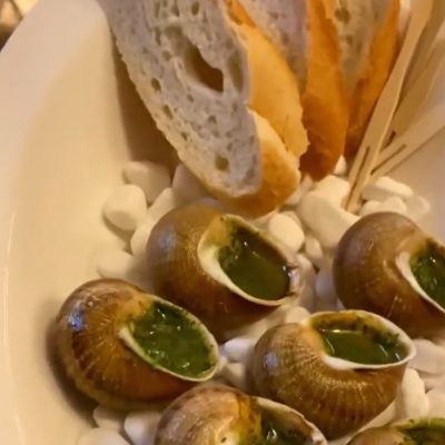 Ресторан NAIVE.food.wine | Велика Житомирська вул., 21