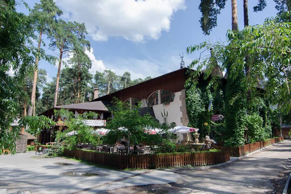 Restaurant Okhotnychyi dvor | Kyiv