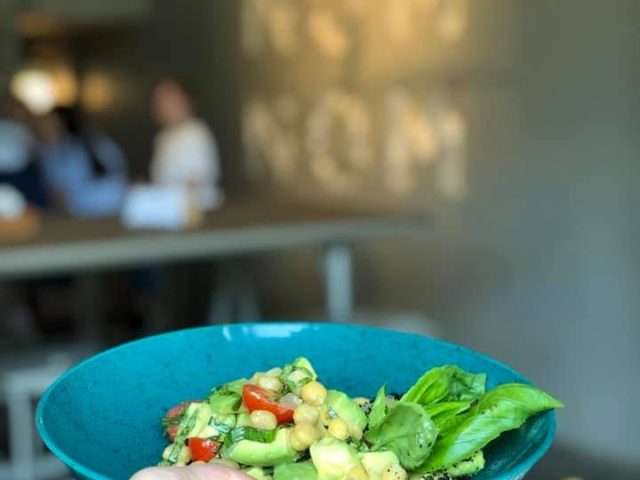 Restaurant Omnomnom | Pavla Rymlianyna St, 10