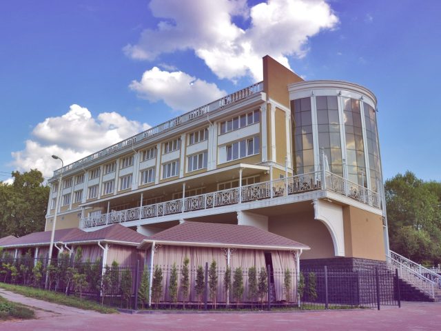 Restaurant Orly Park | Vaclav Havel Blvd, 9-V